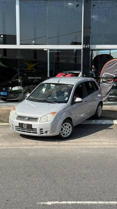 FORD FIESTA 1.0 MPI HATCH 8V FLEX 4P MANUAL FORD FIESTA 1.0 MPI HATCH 8V FLEX 4P MANUAL